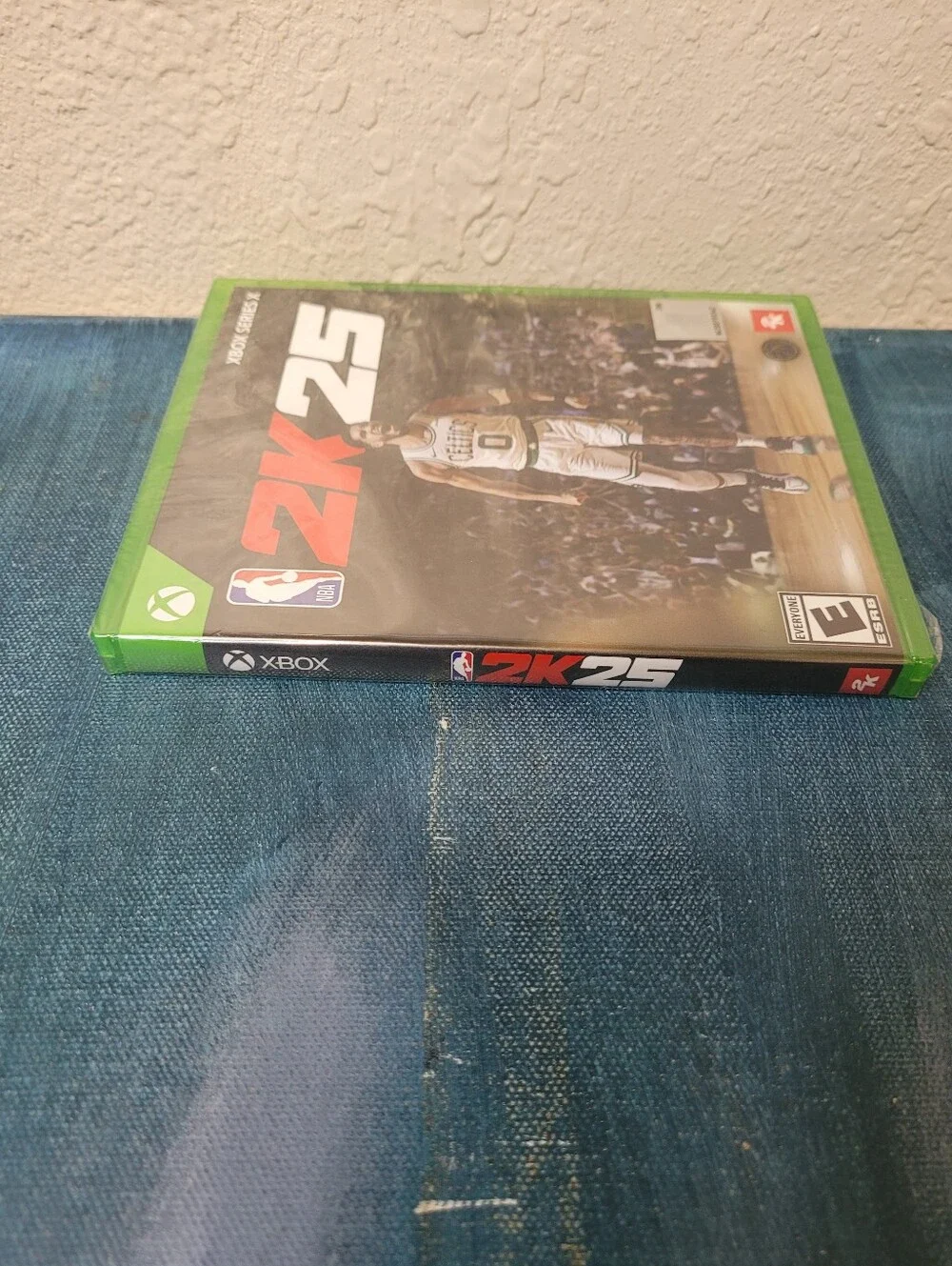 NBA 2K25 Standard Edition Xbox Series X New Sealed